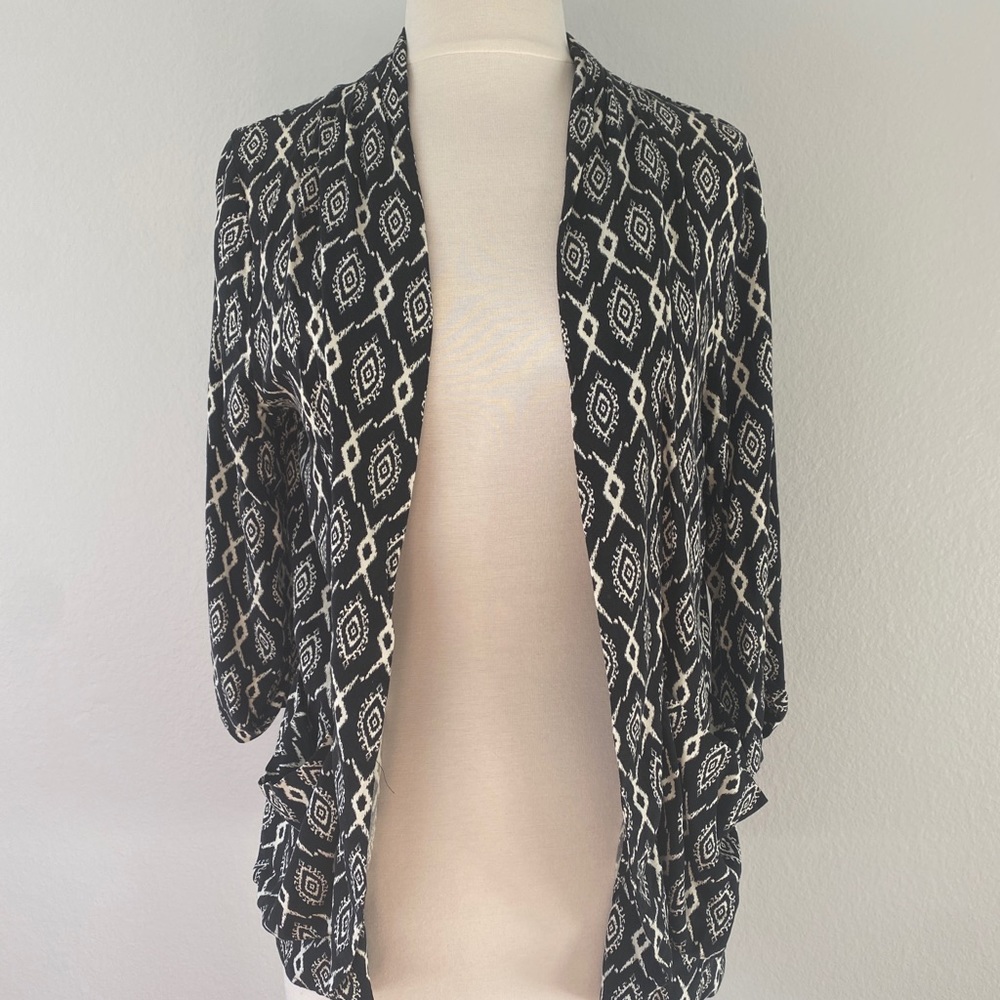 Forever 21 Black & White Tribal Print Blazer